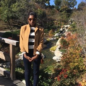 Meet your Posher, Maria